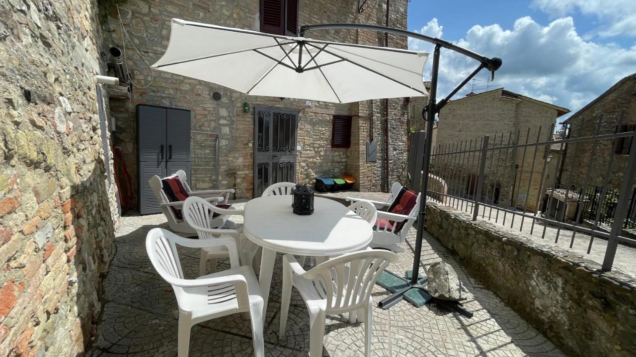 Casa Di Duccio Villa Montone  Buitenkant foto