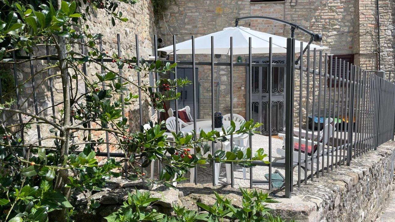 Casa Di Duccio Villa Montone  Buitenkant foto